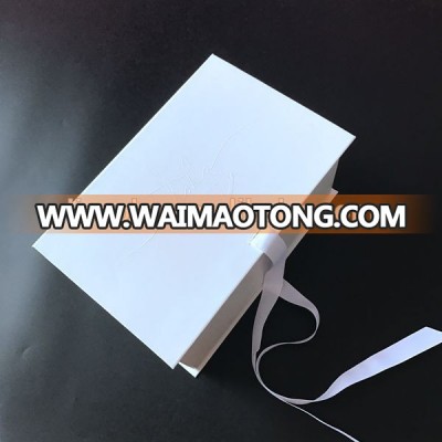 custom white 2.5mm thickness embossed logo tall folding box with ribbon close